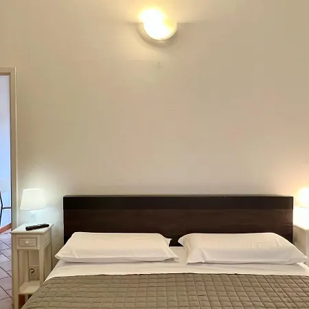 Gh Paradiso - Lejlighedshotel *