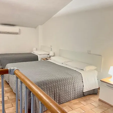 Gh Paradiso - 4*