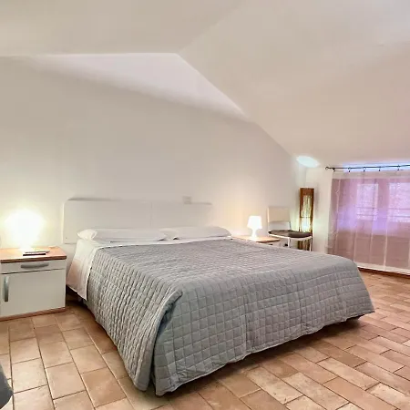 Gh Paradiso - 4*