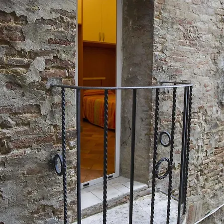 Gh帕拉迪索公寓式酒店