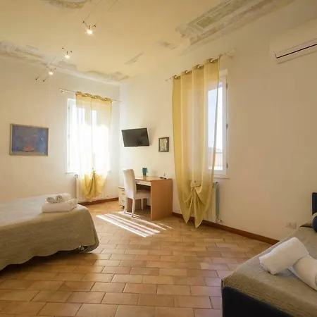 Ξενοδοχείο με διαμερίσματα Gh Paradiso - *